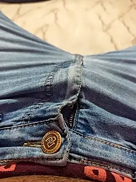 AqueousCrepe online show from 15, 2, 2026