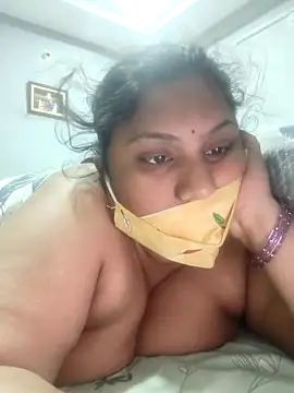 Snapshot of Telugumistress chatting on 24, 2, 2026 Telugumistress online show from 24, 2, 2026