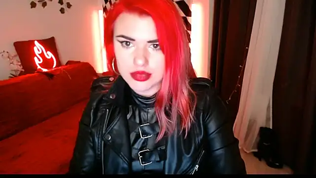 Snapshot of Ariana_Saint chatting on 13, 4, 2026 Ariana Saint online show from 13, 4, 2026