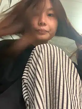 Snapshot of Baby_Bi chatting on 17, 12, 2025 Baby Bi online show from 17, 12, 2025