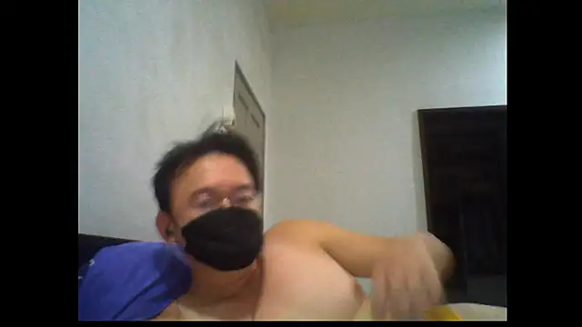 littlegoddyboy online show from 8, 2, 2026