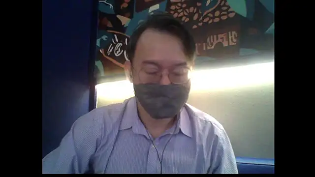 Snapshot of littlegoddyboy chatting on 23, 12, 2025 littlegoddyboy online show from 23, 12, 2025