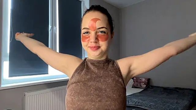 AliceQueenGirl online show from 11, 1, 2026