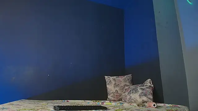 Snapshot of saramaartinez chatting on 19, 12, 2025 saramaartinez online show from 19, 12, 2025