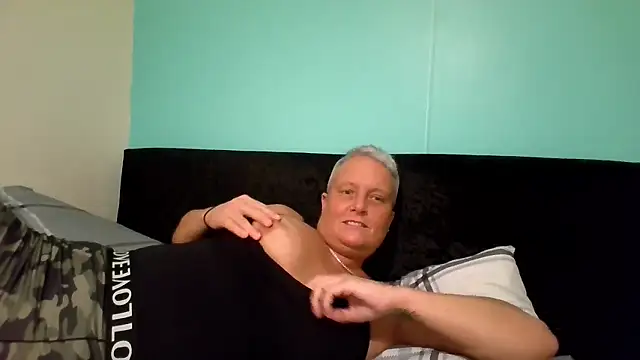 Bendoverbetty3 online show from 7, 1, 2026