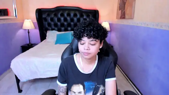 Sasha Venom online show from 12, 2, 2026