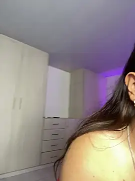 Snapshot of evelyn_harpeery chatting on 8, 5, 2026 evelyn harpeery online show from 8, 5, 2026