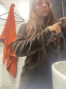 katia Gray2 online show from 8, 4, 2026