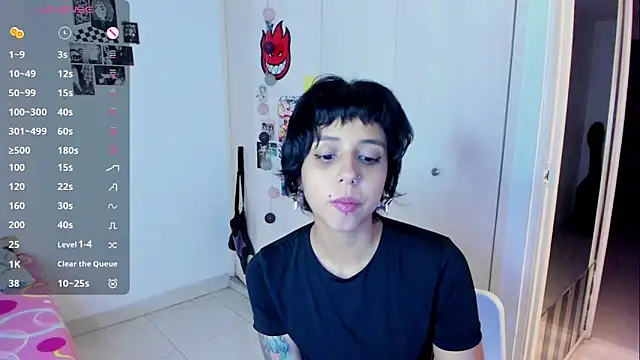 Snapshot of harakitty_ chatting on 13, 3, 2026 harakitty online show from 13, 3, 2026