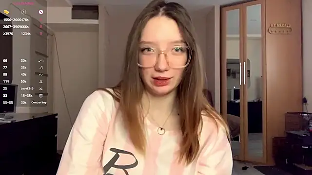 CletaMaciejewski online show from 8, 1, 2026