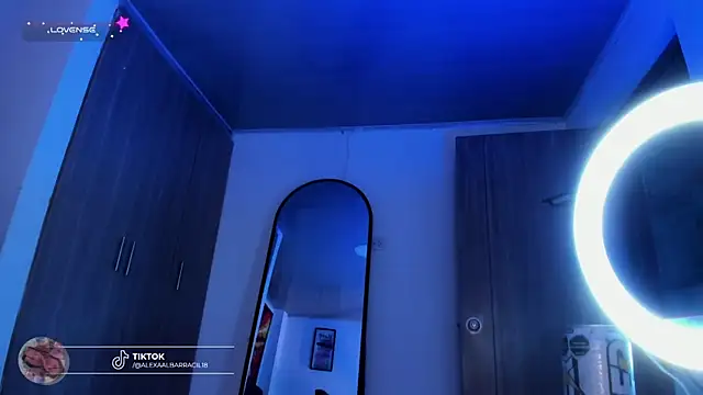 Violet Blazee online show from 27, 3, 2026