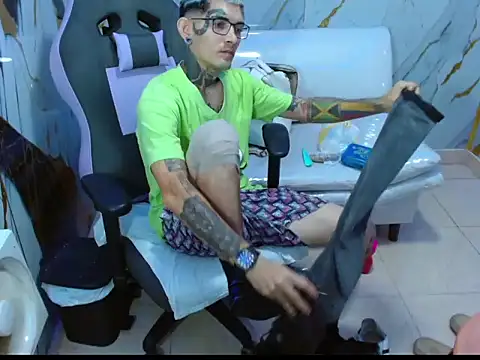 Boy tatto77 online show from 22, 2, 2026