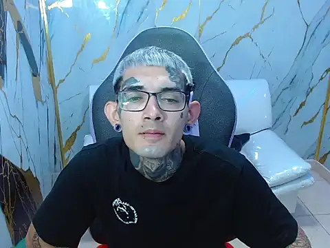 Boy tatto77 online show from 13, 2, 2026