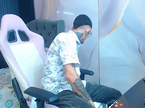 Boy tatto77 online show from 7, 5, 2026