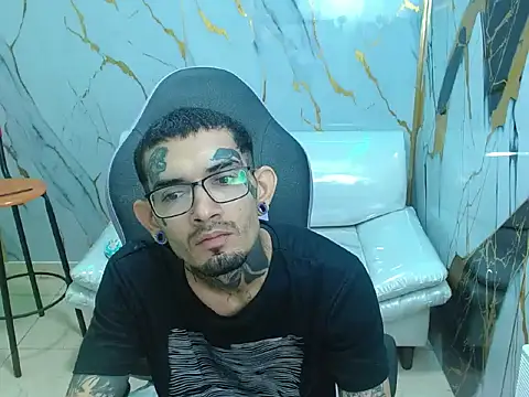 Boy tatto77 online show from 3, 5, 2026