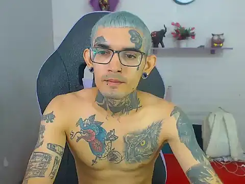 Boy tatto77 online show from 22, 12, 2025