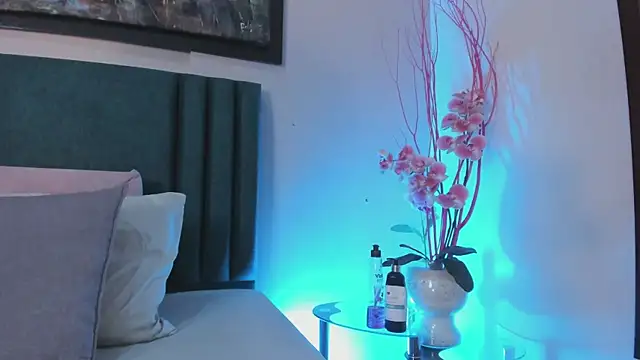 GahiaBelucci online show from 28, 2, 2026