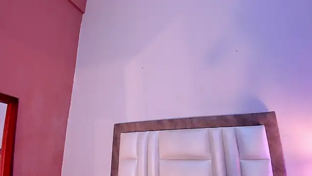 Snapshot of GahiaBelucci chatting on 17, 7, 2026 GahiaBelucci online show from 17, 7, 2026