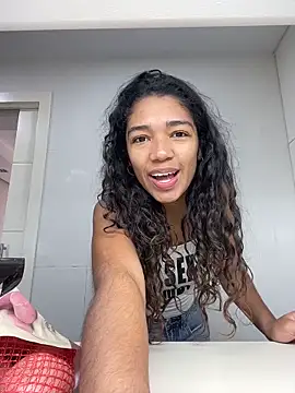 MikaScarlet online show from 2, 4, 2026