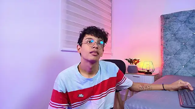 maxfrost 1 online show from 8, 1, 2026