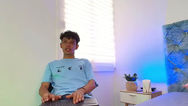 maxfrost 1 online show from 21, 12, 2025