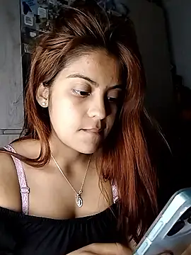 mia hottie2210 online show from 11, 1, 2026