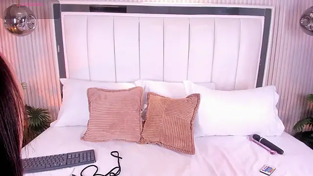 FiorelaSton online show from 19, 4, 2026