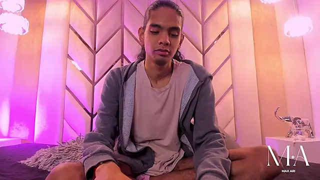 Max Ari online show from 13, 1, 2026