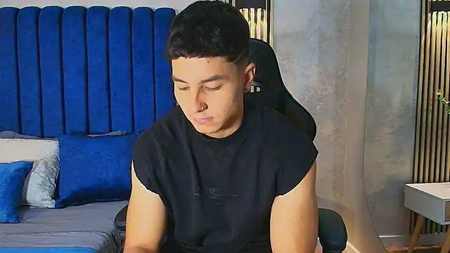 Noah Clarkk online show from 30, 5, 2026