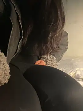 linh-li online show from 7, 1, 2026