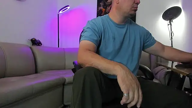 Snapshot of Dante_Bellini chatting on 22, 12, 2025 Dante Bellini online show from 22, 12, 2025