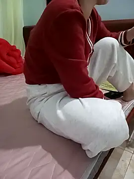 Sweet-Berryy online show from 25, 2, 2026