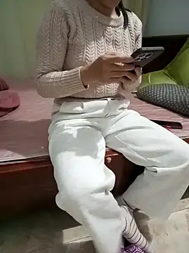 Sweet-Berryy online show from 6, 2, 2026