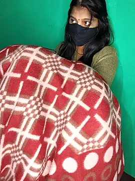 QWEEN7B online show from 22, 12, 2025