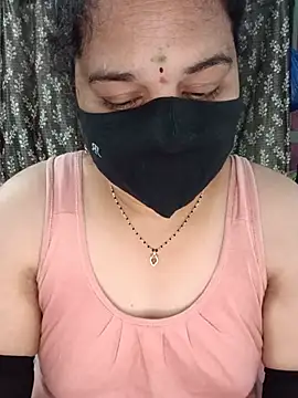 maduri   online show from 5, 7, 2026