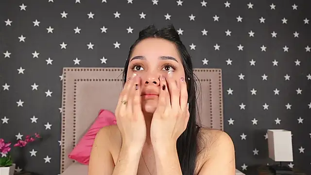 Snapshot of RaquellStar chatting on 24, 2, 2026 RaquellStar online show from 24, 2, 2026