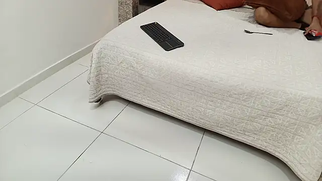 zoe bermudez online show from 18, 12, 2025