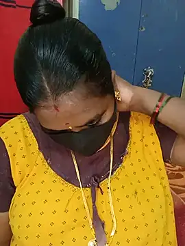 Snapshot of sirisha__9 chatting on 6, 7, 2026 sirisha 9 online show from 6, 7, 2026