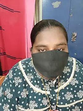 Snapshot of sirisha__9 chatting on 28, 6, 2026 sirisha 9 online show from 28, 6, 2026