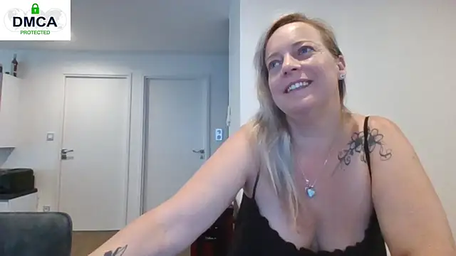 Snapshot of Miss-Chupagirly chatting on 16, 7, 2026 Miss-Chupagirly online show from 16, 7, 2026