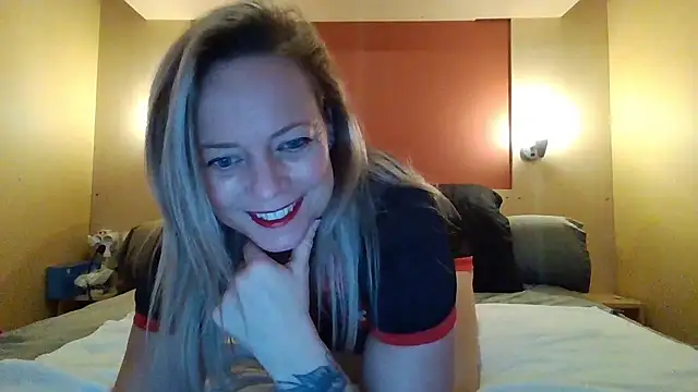 Miss-Chupagirly online show from 11, 1, 2026