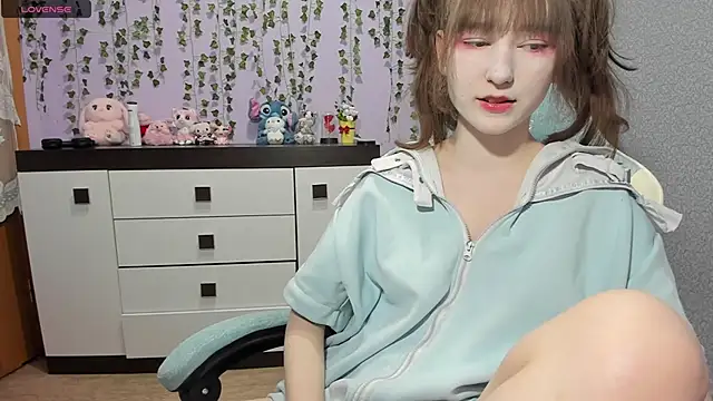 Yoonhee ki online show from 10, 5, 2026