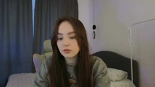 fallin lovee online show from 8, 4, 2026