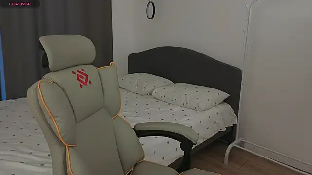 fallin lovee online show from 30, 3, 2026