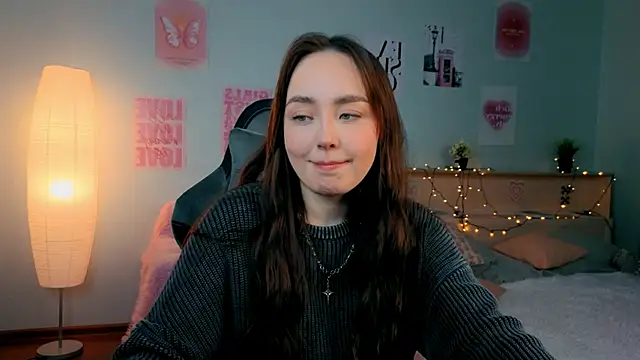 fallin lovee online show from 2, 2, 2026