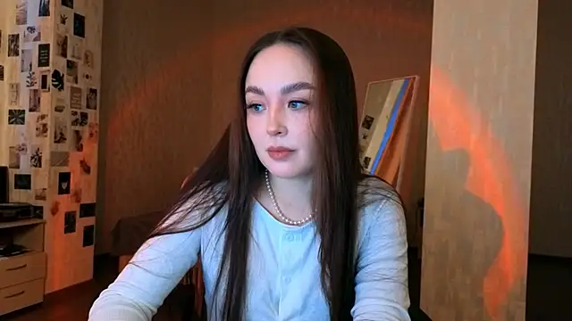 fallin lovee online show from 19, 12, 2025