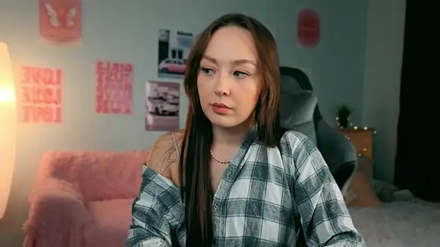 fallin lovee online show from 9, 2, 2026