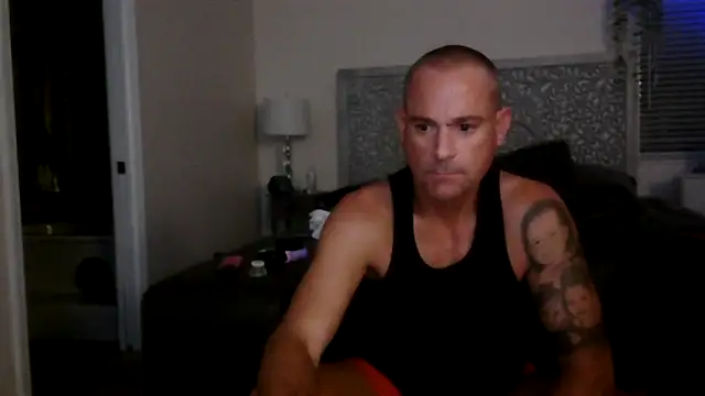 Snapshot of MISTERANDDEMI chatting on 8, 6, 2026 MISTERANDDEMI online show from 8, 6, 2026