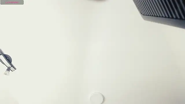 Agatha Dubois4  online show from 12, 3, 2026