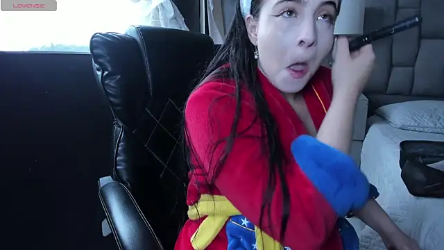 ChannelWhitee  online show from 6, 1, 2026